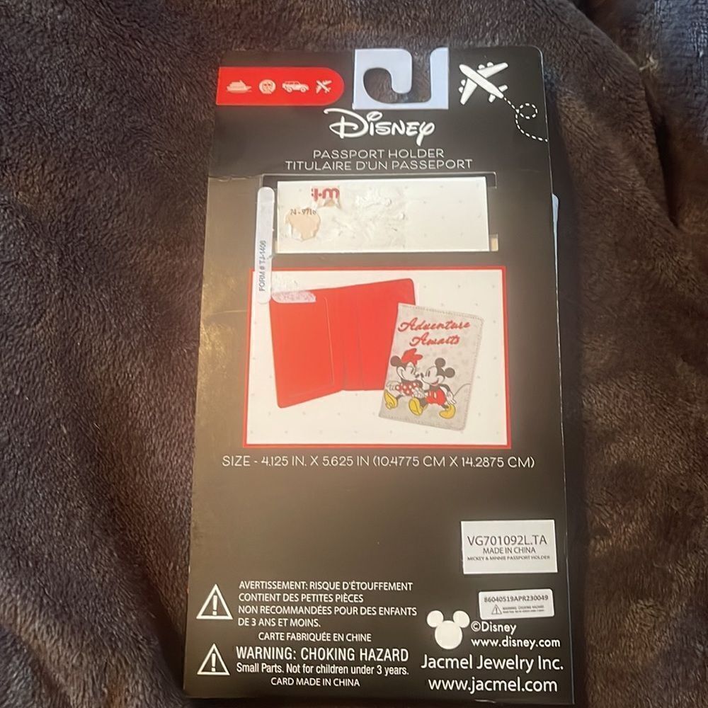 Disney Passport holder - Picture 3 of 3